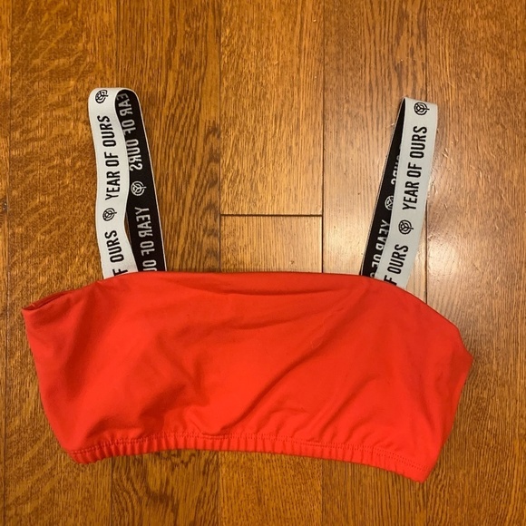 Urban Outfitters  Sports Bra - Picture 1 of 2